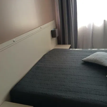 Hotel La Caroline Corbie